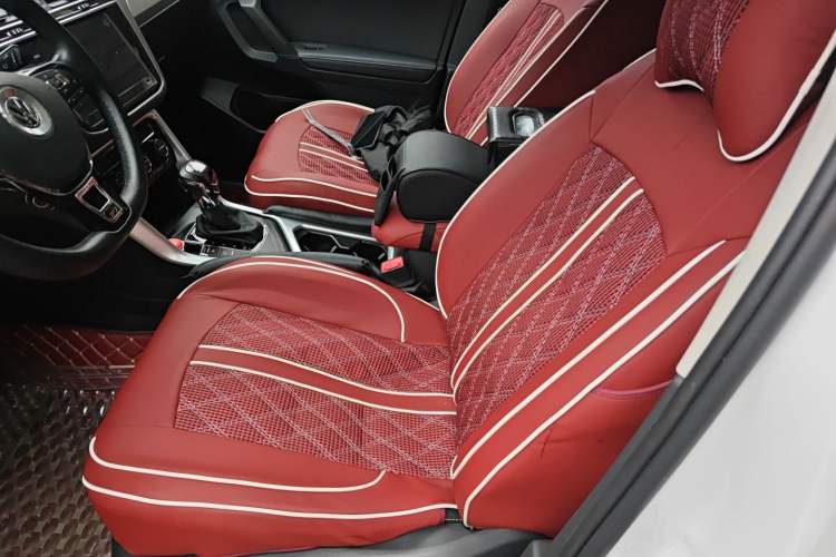 Used Volkswagen Tiguan L 2019 330TSI Automatic Two-Wheel Drive Smart Luxury Version China VI Standard Left Front Seat