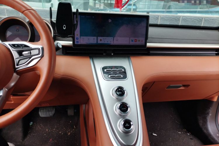 Used ORA Lightning Cat 2022 555 km Luxury Edition