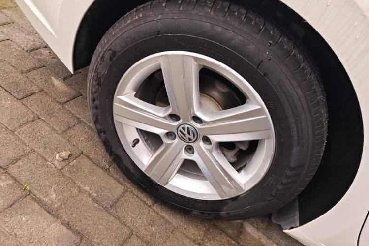 Used Volkswagen Lamando 2017 230TSI DSG Fashion Edition
