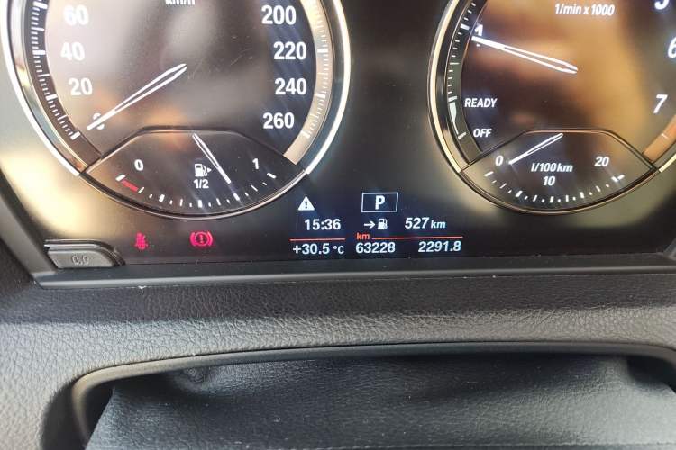 Used BMW 2 Series 2019 225i Convertible Coupe Sports Design Package Odometer Close Up