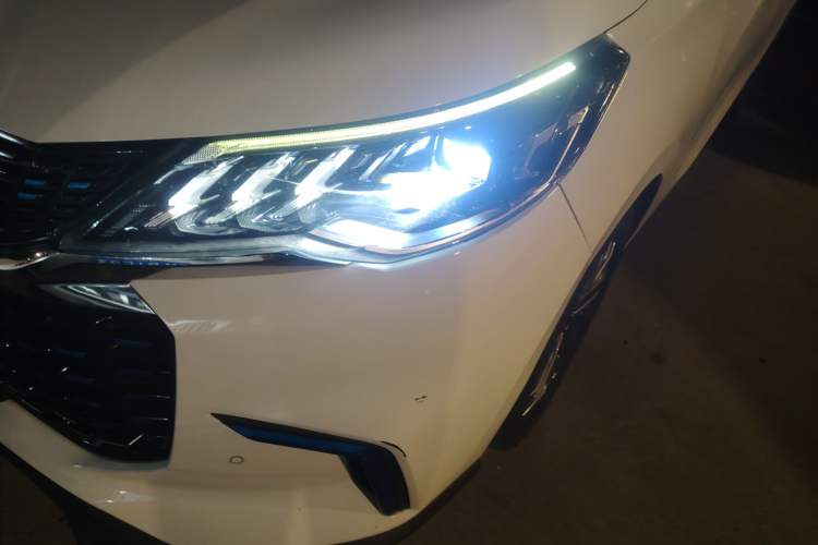 Used SAIC MAXUS EUNIQ 5 2020 1.3T PLUG-IN Luxury Edition
