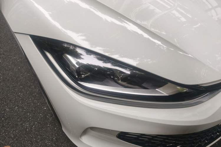 Used Volkswagen Lamando 2024 Lavida L 280TSI DSG Cool & Spicy Edition Right Front Headlight