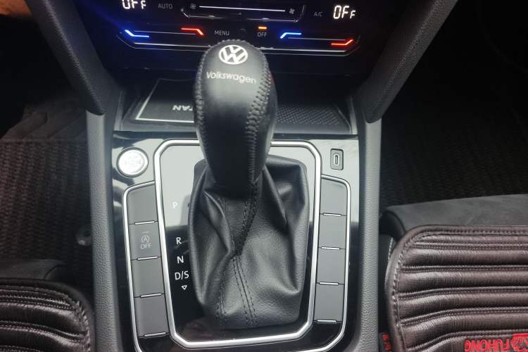 Used Volkswagen Magotan 2020 330TSI DSG Luxury Edition Gear Lever