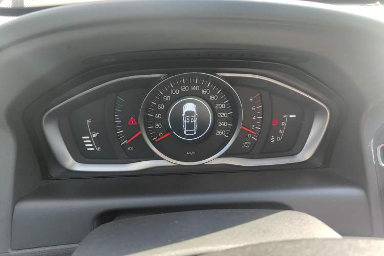 Used Volvo XC60 2015 T5 Smart Upgrade Model