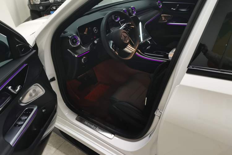 Used Mercedes-Benz C-Class 2024 Facelift C 260 L Night Edition Sport Version Left Front Seat