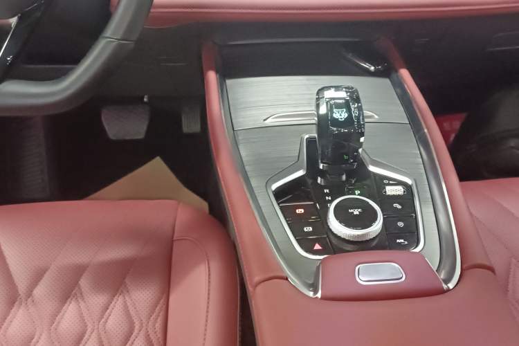 Used Chery Tiggo 7 PLUS 2023 Champion Edition 1.5TGDI DCT Prestige Model
