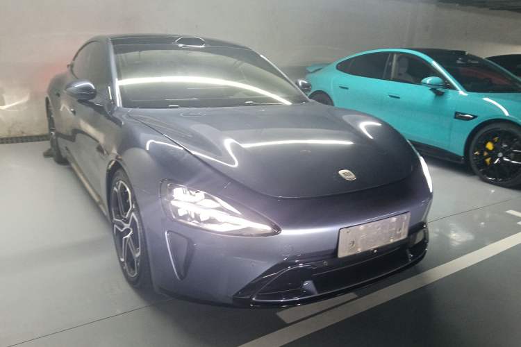 Used Xiaomi Auto SU7 2024 Four-Wheel Drive Ultra-Long Range Advanced Intelligent Driving Max Edition