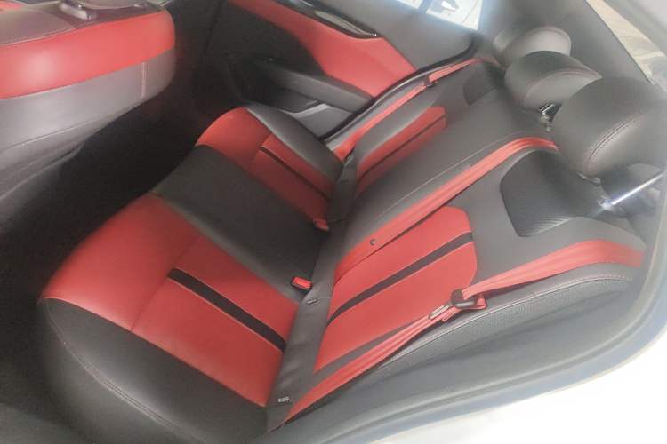 Used Dongfeng Aeolus Yixuan 2021 230T Automatic Zuiying Knight Edition Left Rear Seat
