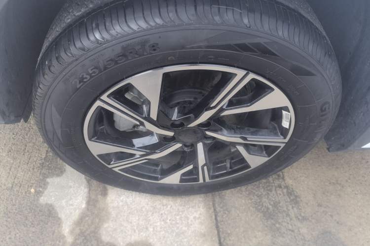 Used Geely Auto FX11 2024 1.5TD DCT Dragon Edition
