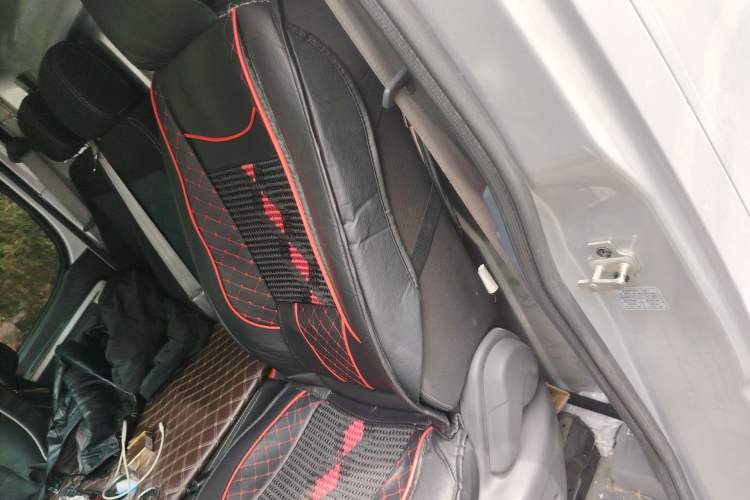 Used Dongfeng Yufeng  Left Rear Seat