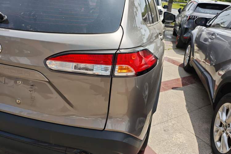 Used Toyota FRONTLANDER 2022 2.0L CVT Leading Edition
