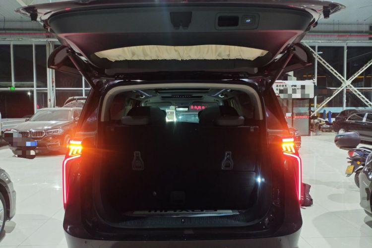 Used SAIC MAXUS G90 2022 2.0T Interstellar Seven-Seater Trunk