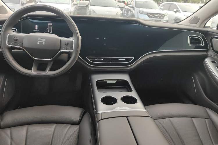 Used Rising R7 2023 Performance Screen Pro Edition