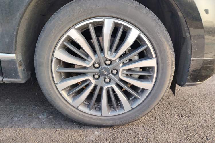 Used Ford Edge 2021 PLUS EcoBoost 245 Two-Wheel-Drive Titanium 7-Seater