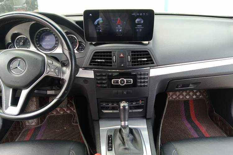 Used Mercedes-Benz E-Class 2012 E 200 CGI Coupe Audio And AC Panel