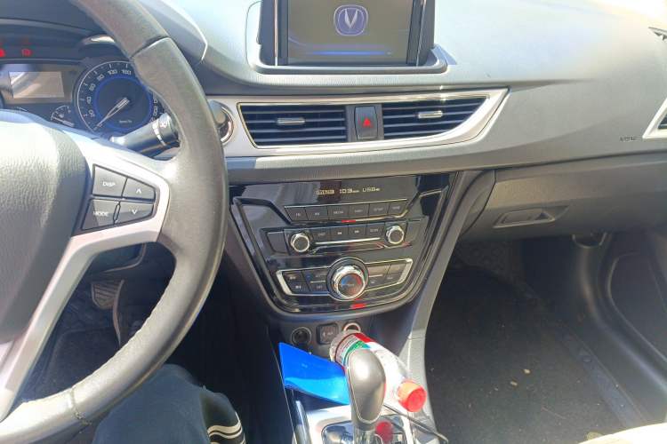 Used CHANGAN Alsvin V7 2015 1.6L Automatic Fun Model China IV Standard

