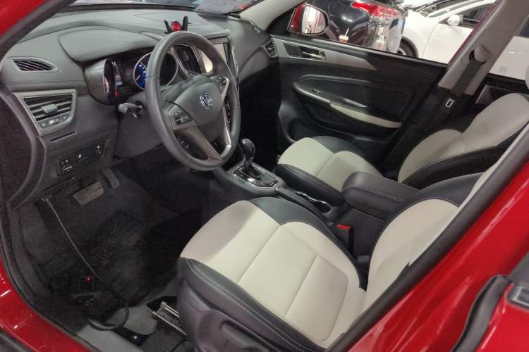 Used CHANGAN CS35 2017 1.6L Automatic Luxury Model
