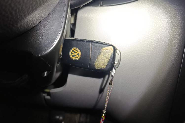 Used Volkswagen Bora 2011 1.6L Manual Fashion Edition
