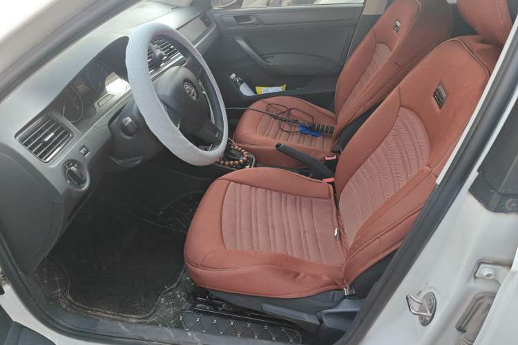 Used Skoda Rapid Spaceback 2016 Revised Version 1.6L Automatic Front-Drive Edition Left Front Seat