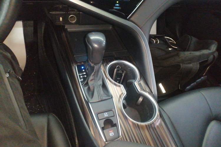 Used Toyota Camry 2019 Revised Version 2.0G Luxury Edition
