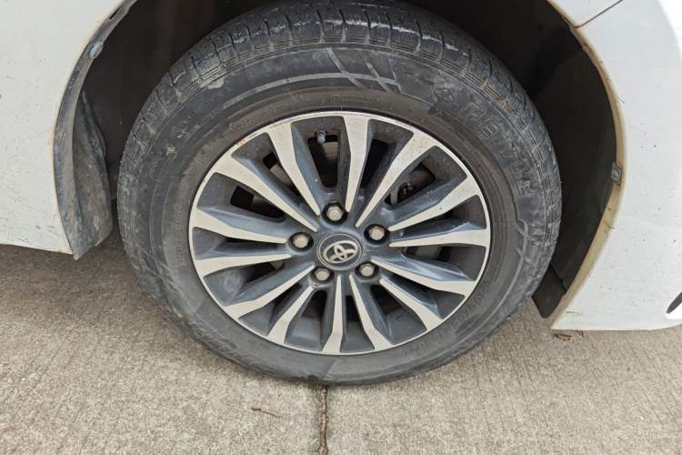 Used Toyota Corolla 2017 Revised Version 1.2T S-CVT GL
