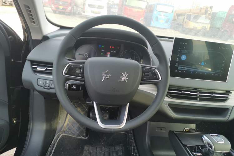 Used Hongqi E-QM5 2024 500km Range Edition