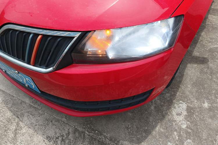 Used Skoda Rapid Spaceback 2014 1.6L Automatic Enjoyment Edition