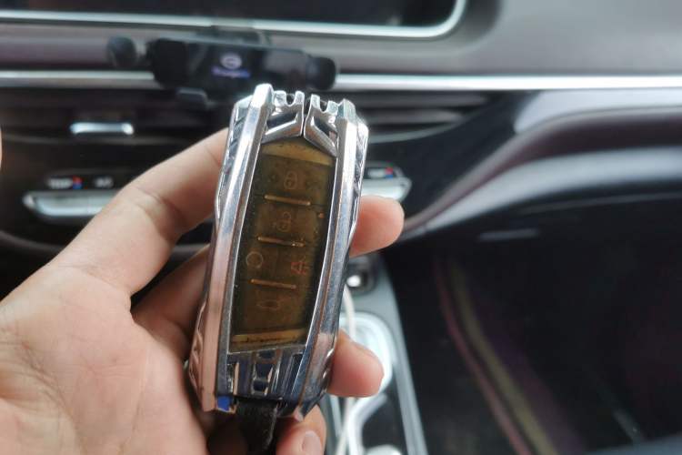 Used GAC Trumpchi M6 2021 PRO 270T DCT Luxury Edition
