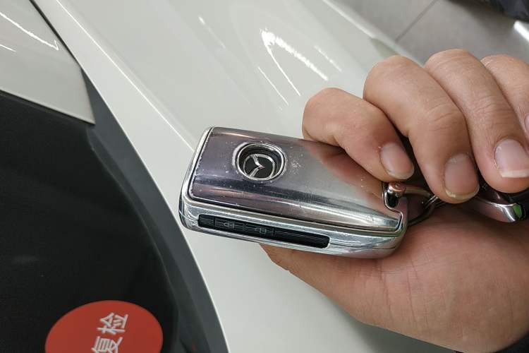 Used Mazda CX-5 2024 2.0L Automatic Two-Wheel Drive Comfort Version Vehicle Key