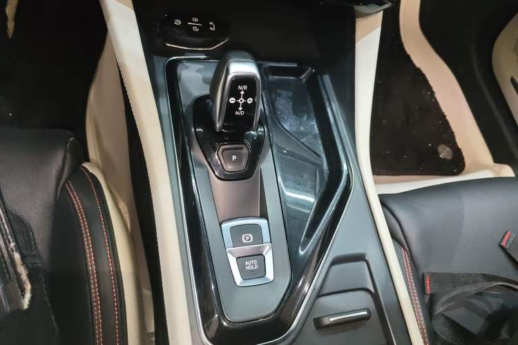 Used Lynk & Co 02 2018 1.5T DCT Two-Wheel Drive Zhaopu Version China V Standard