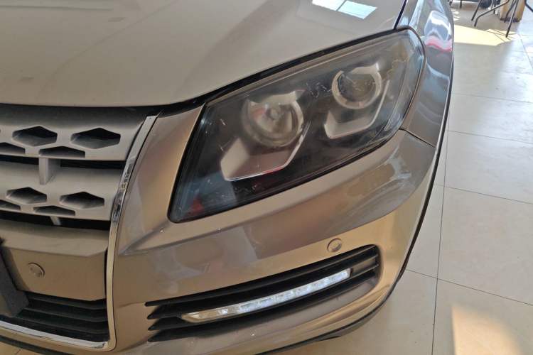 Used Yema T70 2016 Upgraded Model 1.5T Manual Luxury Version
