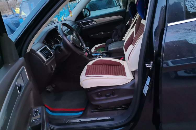 Used Volkswagen Teramont 2017 530 V6 Four-Wheel Drive Luxury Edition Left Front Seat