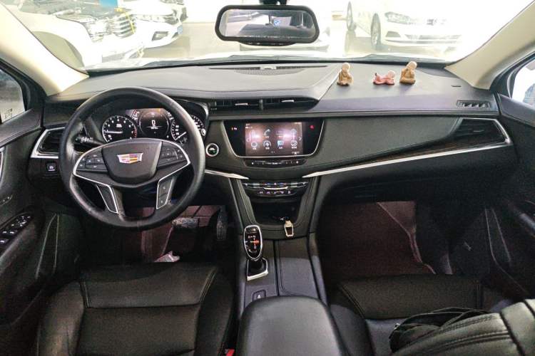 Used Cadillac XT5 2018 25T Luxury Model
