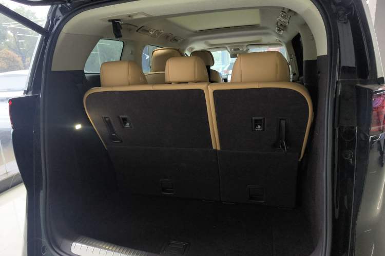 Used Denza D9 2024 DM-i 980 Four-Wheel Drive Flagship Model