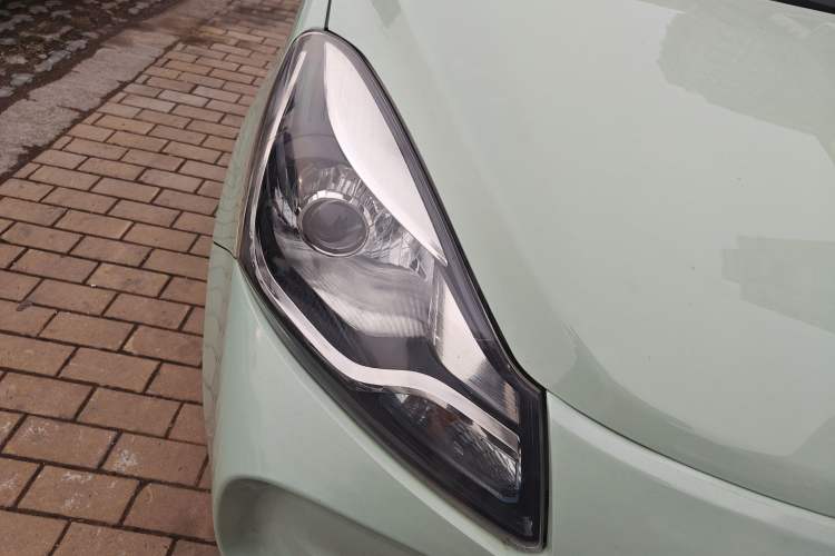 Used CHANGAN OSHAN Benni E-Star 2021 National Edition Colorful Version Lithium Iron Phosphate (31.18 kWh) Right Front Headlight
