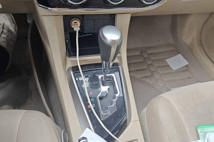Used Toyota Corolla 2014 1.6L CVT GL Gear Lever