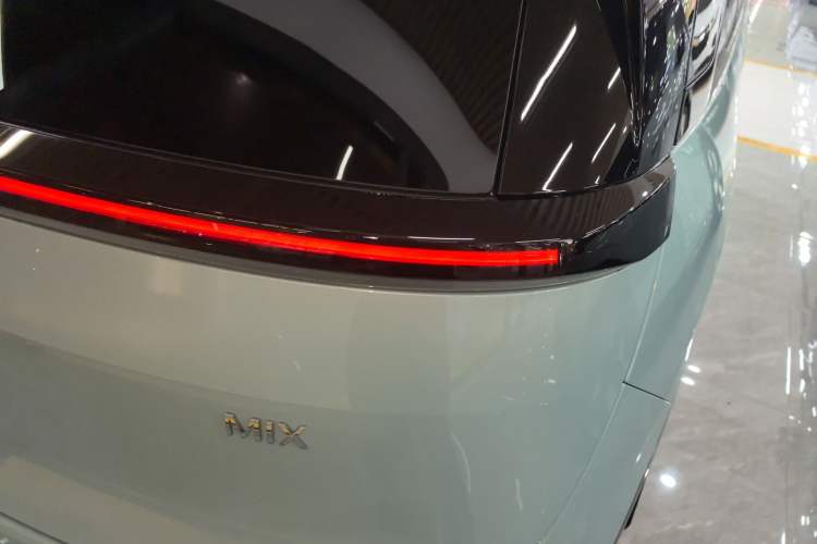 Used Zeekr MIX 2025 Intelligent Driving Version
