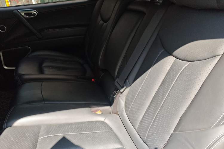 Used Luxgen Great 7 SUV 2015 2.2T Two-Wheel Drive Smart Version