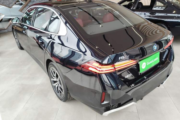 Used BMW i5 2025 eDrive 35L M Sport Package