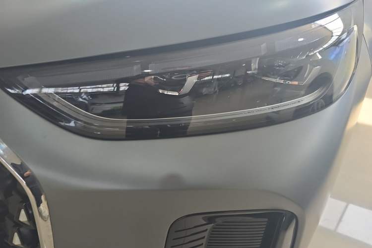 Used Chery Tiggo 8 L 2024 2.0T Two-Wheel Drive Luxury Edition 5 Seats
