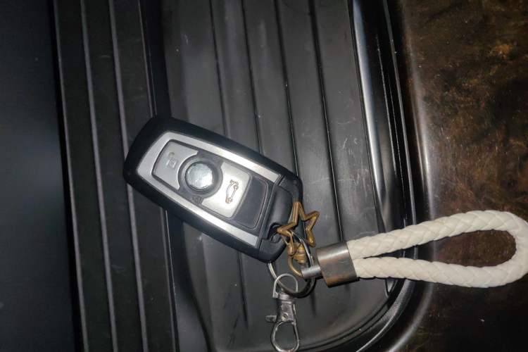 Used BMW X3 2014 xDrive20i X Design Package Vehicle Key