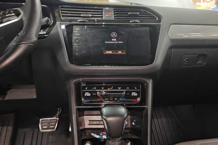 Used Volkswagen Tiguan X 2021 330TSI Two-Wheel-Drive Flagship Edition Audio And AC Panel