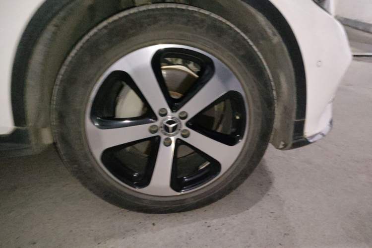 Used Mercedes-Benz GLC 2017 GLC 260 4MATIC Luxury Model