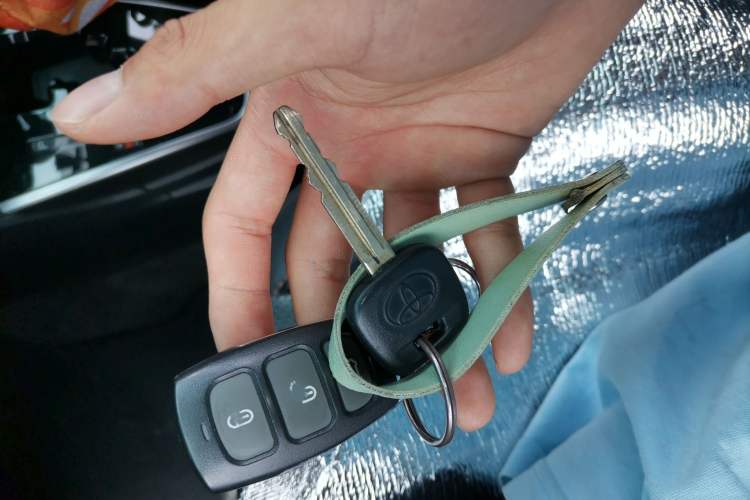 Used Toyota YARiS L Zhi Xuan 2020 X-Trail X 1.5L CVT Luxury Edition Vehicle Key