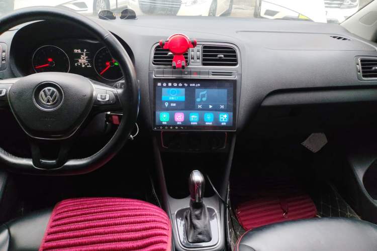 Used Volkswagen Polo 2016 1.6L Automatic Comfort Model
