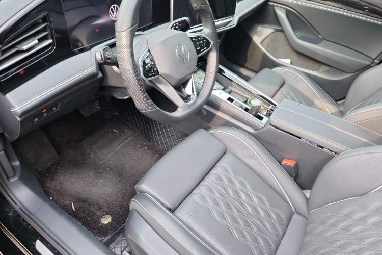 Used Volkswagen Magotan 2024 380TSI DSG Prestige Edition DaMai Package
