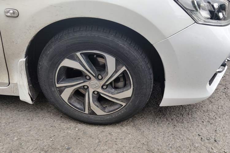 Used Honda Accord 2016 2.0L Comfort Edition Right Front Wheel Hub