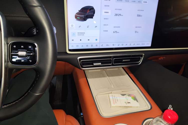 Used Li Auto L8 2024 Pro Model
