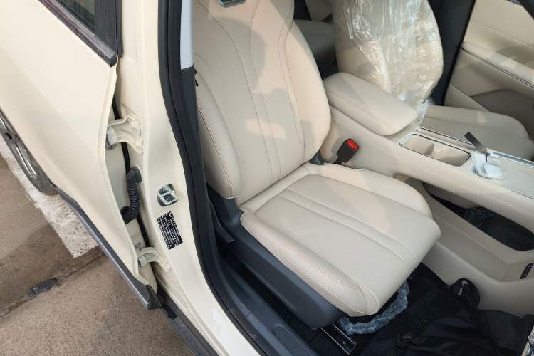 Used Wuling Bingo S 2025 Model 325km Deluxe Edition