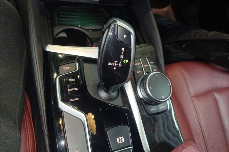 Used BMW 5 Series 2019 530Li Leading Model M Sport Package
